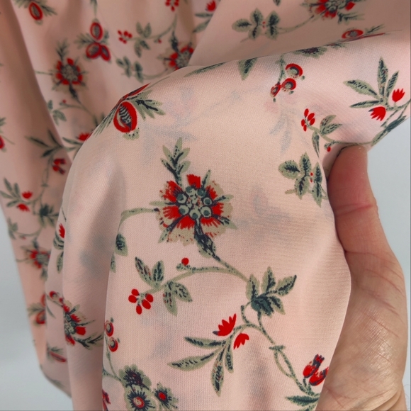 Pink Floral Off the Shoulder Blouse 1X - Picture 3 of 3